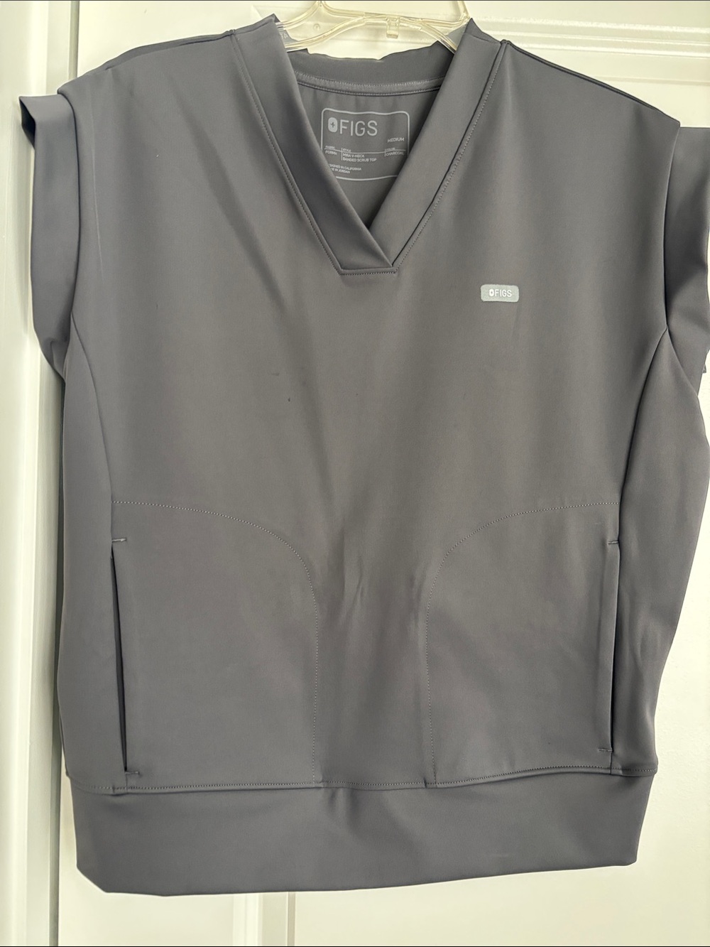 FIGS Women's
Charcoal Mira
Formx V-Neck -
Scrub Top™
M - Charcoal